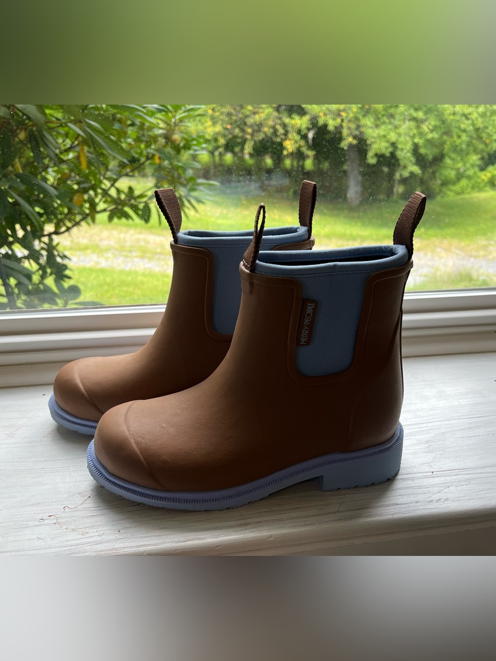 Merry People Bobbi Ankle Rain Boot Chestnut Brown & Ice Blue 5
